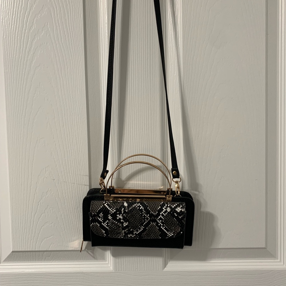Bag - Picture 2 of 4